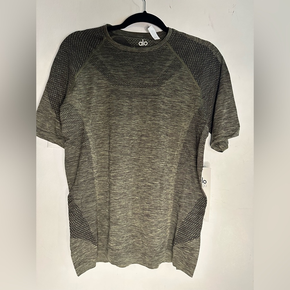 Alo men’s compression shirt